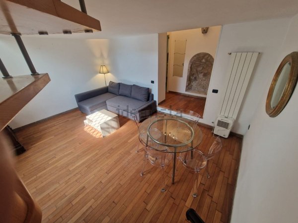 appartamento in affitto a Napoli in zona Chiaia