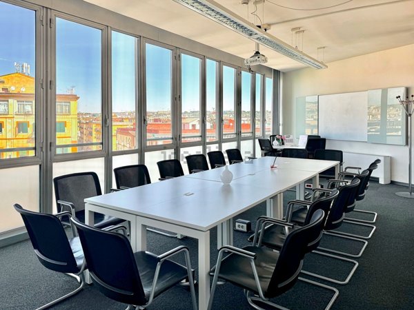 ufficio in affitto a Napoli in zona Zona Industriale-Ferrovia