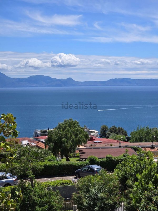 appartamento in affitto a Napoli in zona Posillipo