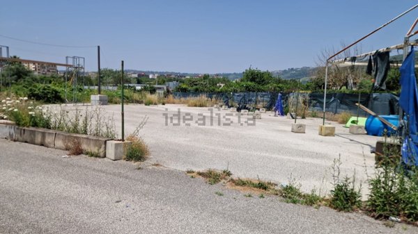 ufficio in affitto a Napoli in zona Pianura