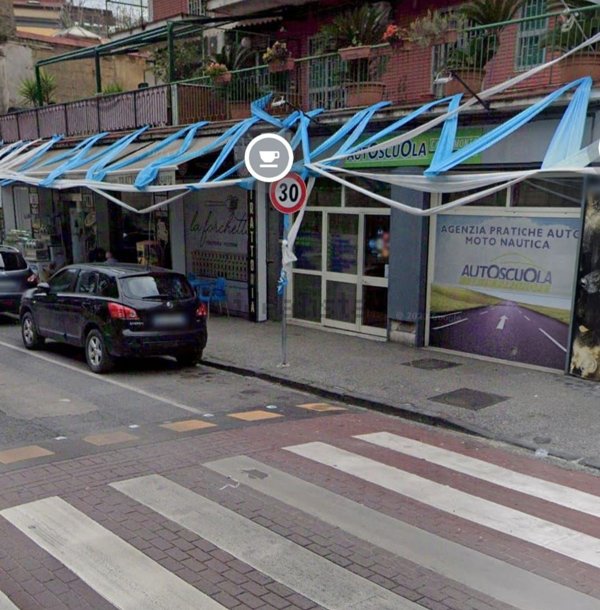 locale commerciale in affitto a Napoli in zona Capodimonte / Colli Aminei