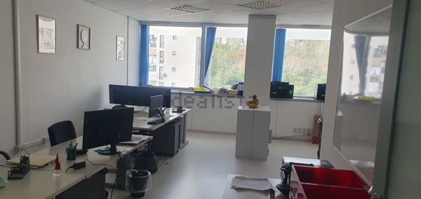 ufficio in affitto a Napoli in zona Poggioreale