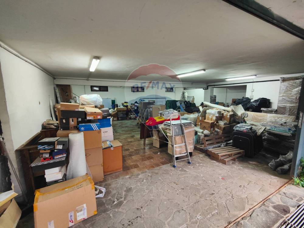 locale commerciale in affitto a Napoli in zona San Pietro a Patierno