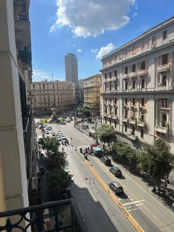 ufficio in affitto a Napoli