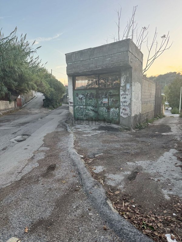 ufficio in affitto a Napoli in zona Bagnoli