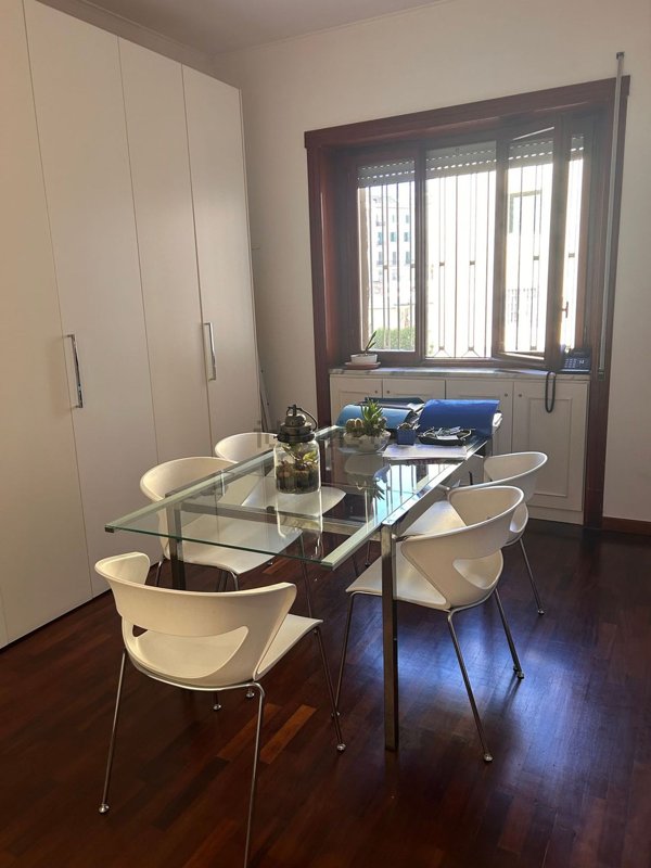 ufficio in affitto a Napoli in zona Arenella