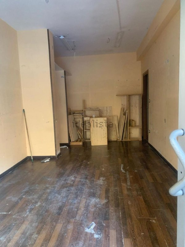 negozio in affitto a Napoli in zona Camaldoli