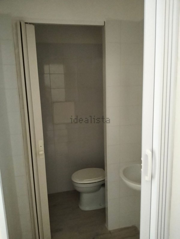 locale commerciale in affitto a Napoli