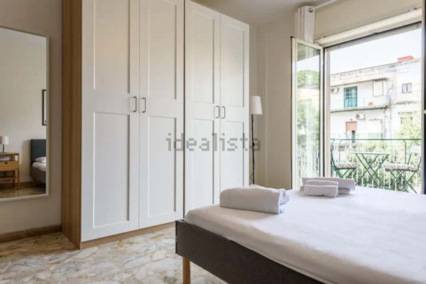 appartamento in affitto a Napoli in zona Stella