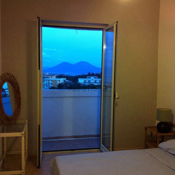 appartamento in affitto a Napoli in zona Camaldoli