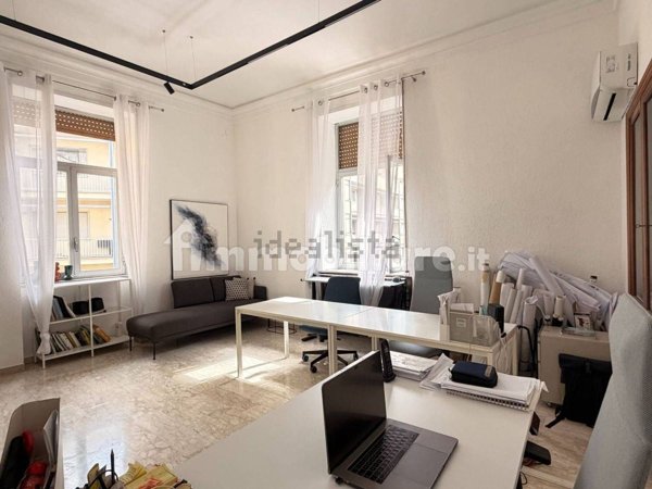 ufficio in affitto a Napoli
