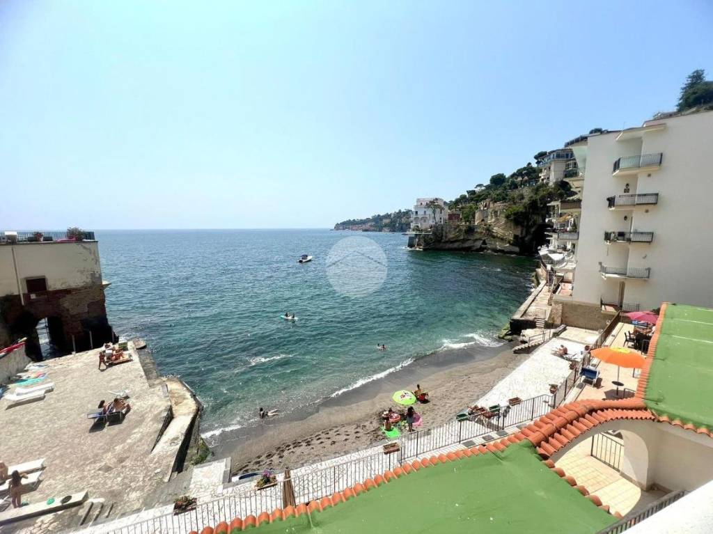 appartamento in affitto a Napoli in zona Posillipo