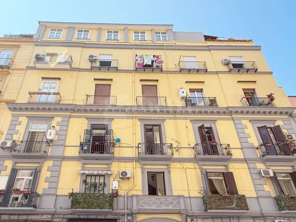 appartamento in affitto a Napoli in zona Chiaia
