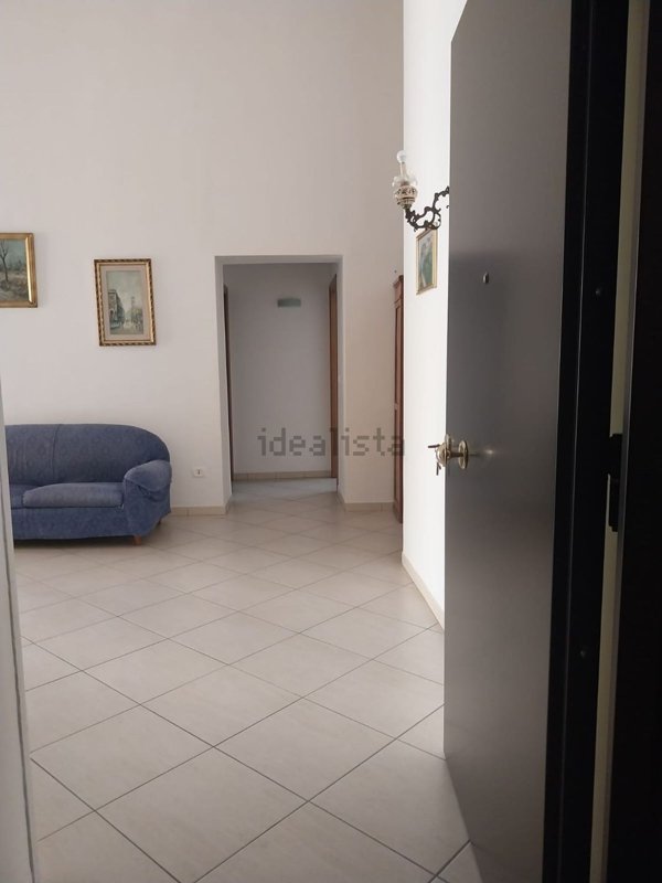 appartamento in affitto a Napoli in zona Chiaia