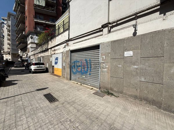 locale commerciale in affitto a Napoli in zona Capodimonte / Colli Aminei