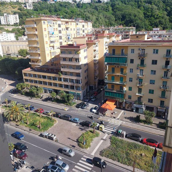 ufficio in affitto a Napoli in zona Fuorigrotta