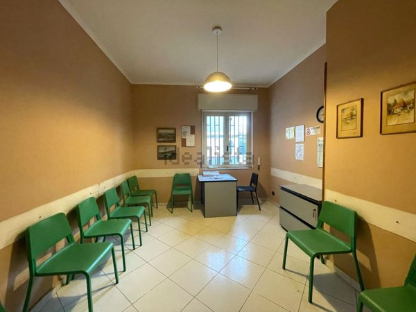 ufficio in affitto a Napoli in zona Barra