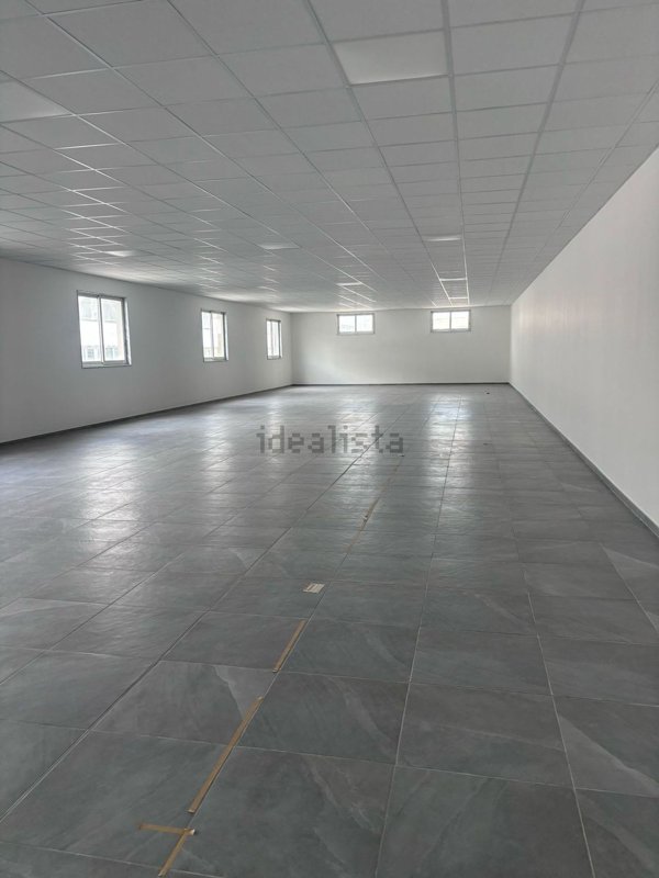 ufficio in affitto a Napoli in zona Zona Industriale-Ferrovia