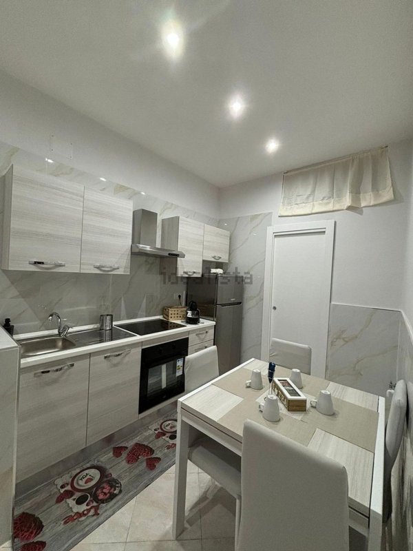 appartamento in affitto a Napoli in zona San Lorenzo