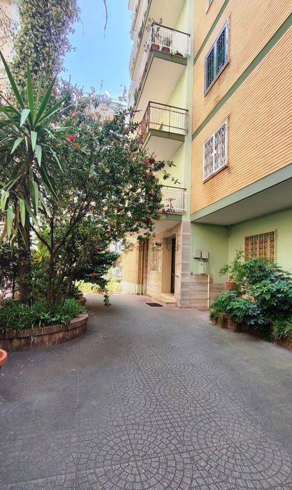 appartamento in affitto a Napoli