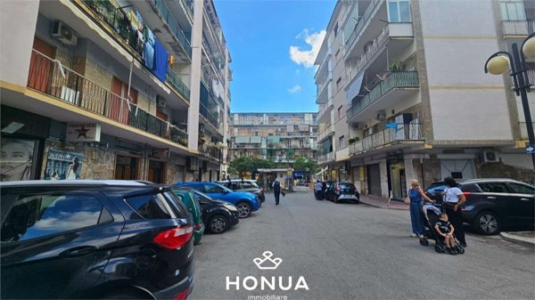 locale commerciale in affitto a Napoli in zona Soccavo