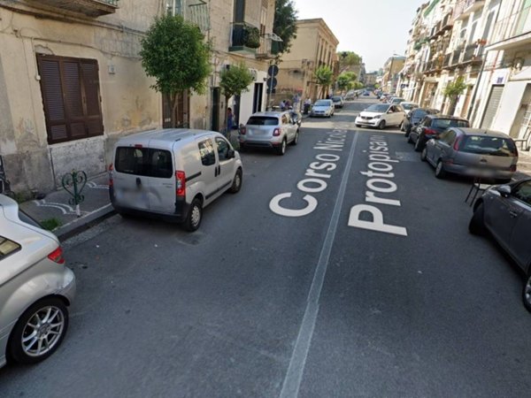 negozio in affitto a Napoli in zona Barra