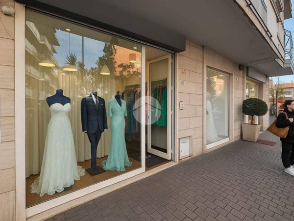 negozio in affitto a Napoli in zona Soccavo