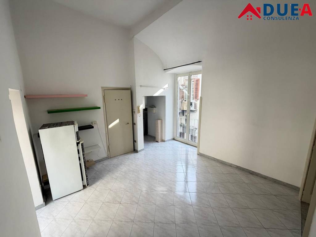 appartamento in affitto a Napoli in zona Chiaia