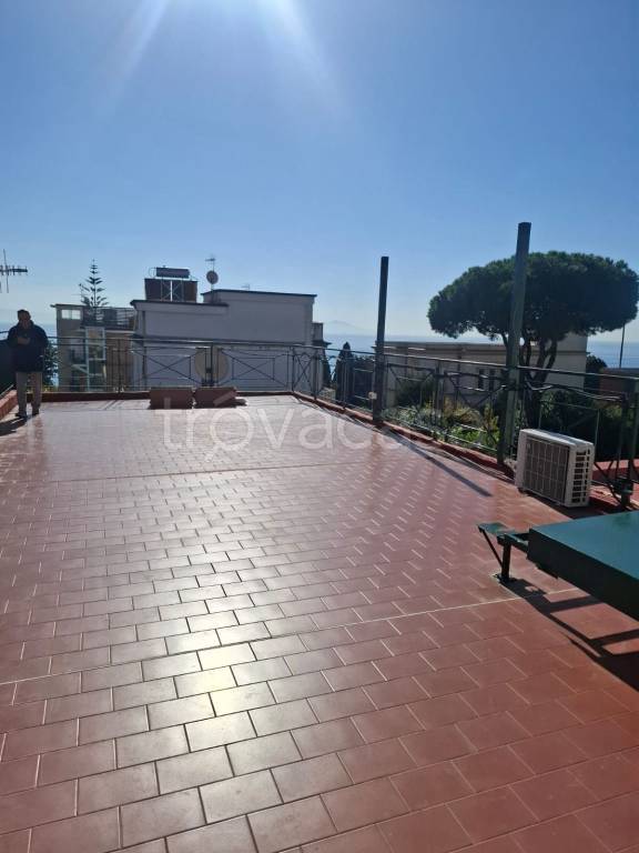 appartamento in affitto a Napoli in zona Posillipo