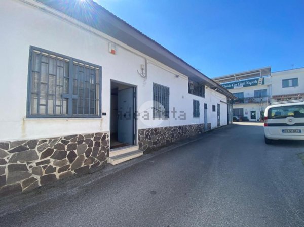 ufficio in affitto a Napoli in zona Bagnoli