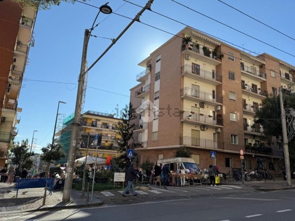 locale commerciale in affitto a Napoli in zona Capodimonte / Colli Aminei