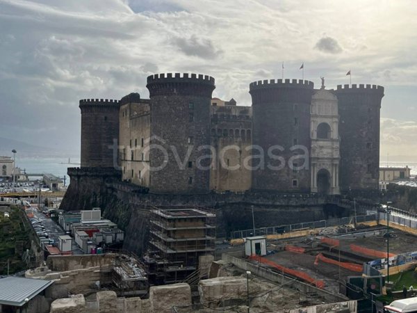 ufficio in affitto a Napoli in zona Porto