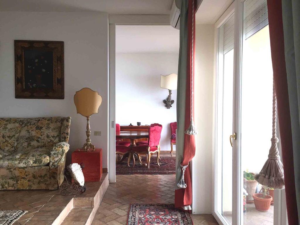 appartamento in affitto a Napoli in zona Posillipo