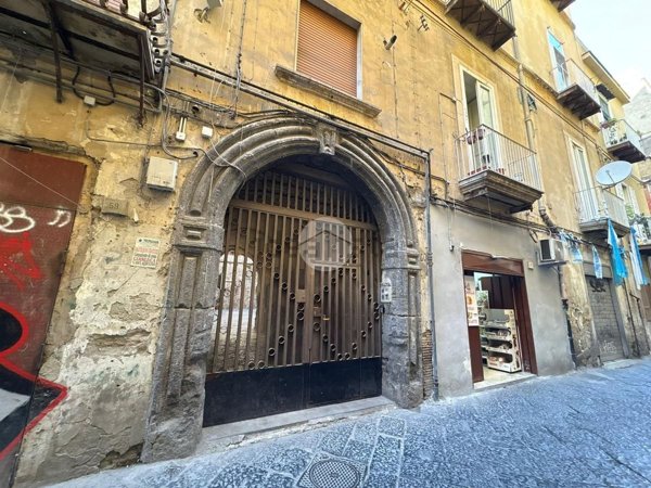 monolocale in affitto a Napoli