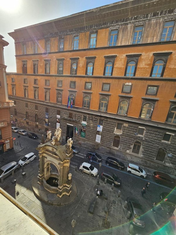 appartamento in affitto a Napoli in zona Mercato