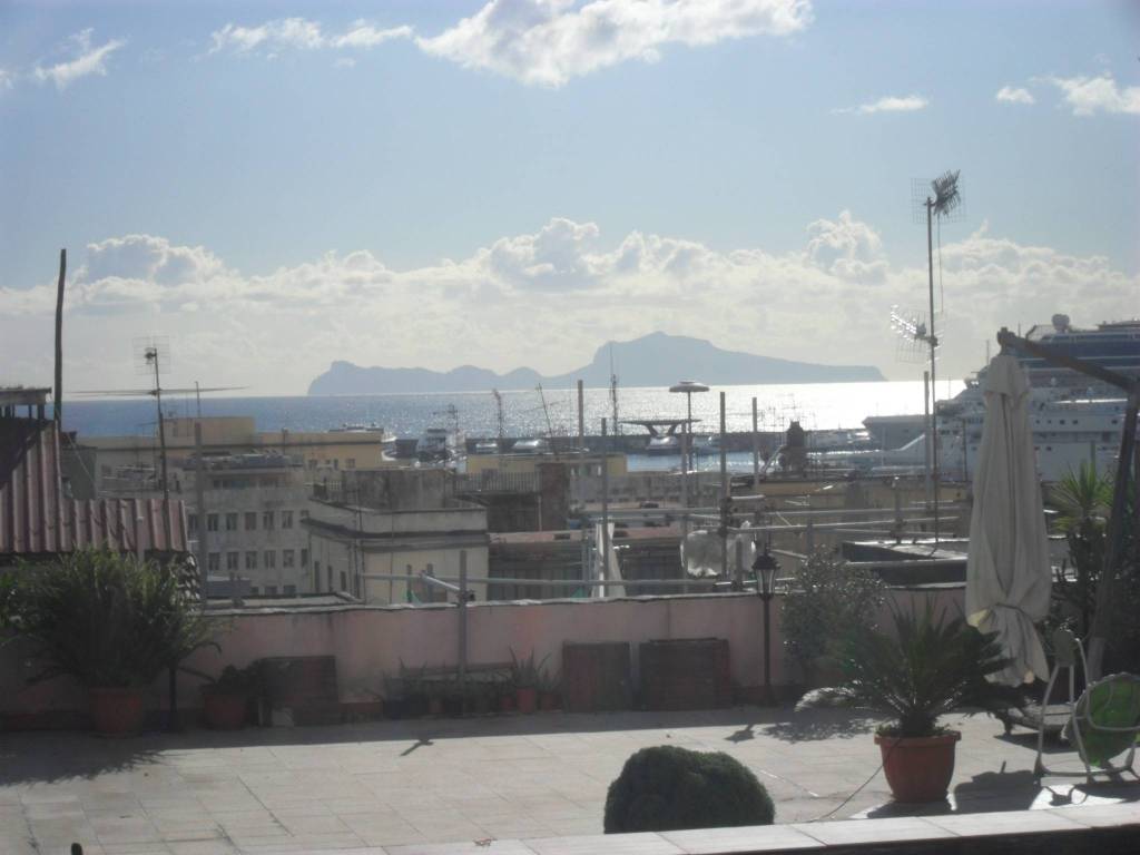 appartamento in affitto a Napoli