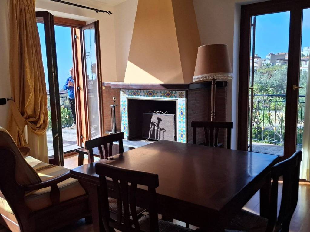 appartamento in affitto a Napoli in zona Camaldoli