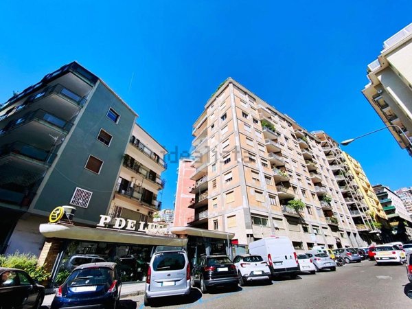 appartamento in affitto a Napoli in zona Chiaia