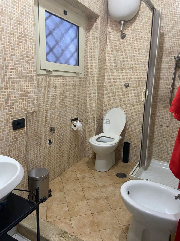 appartamento in affitto a Napoli in zona San Carlo all'Arena