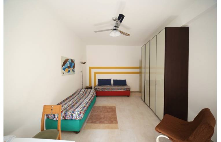 camera singola in affitto a Napoli in zona Fuorigrotta