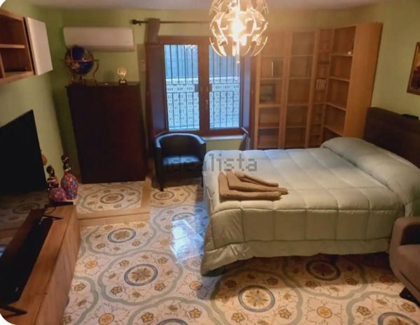 appartamento in affitto a Napoli in zona Stella