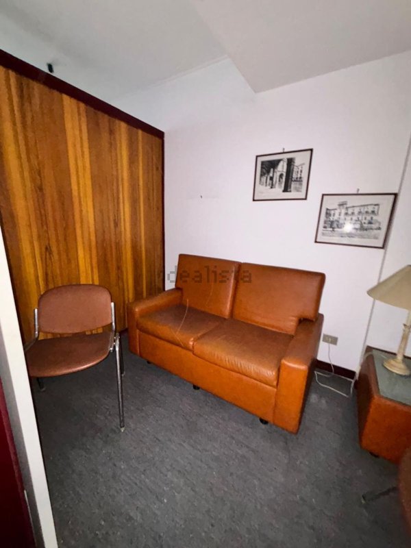 ufficio in affitto a Napoli