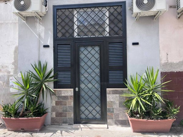 appartamento in affitto a Napoli in zona San Carlo all'Arena