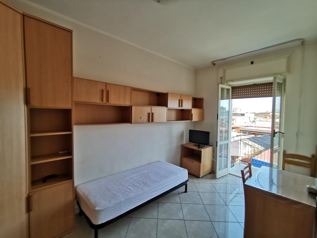 camera singola in affitto a Napoli in zona San Giovanni a Teduccio