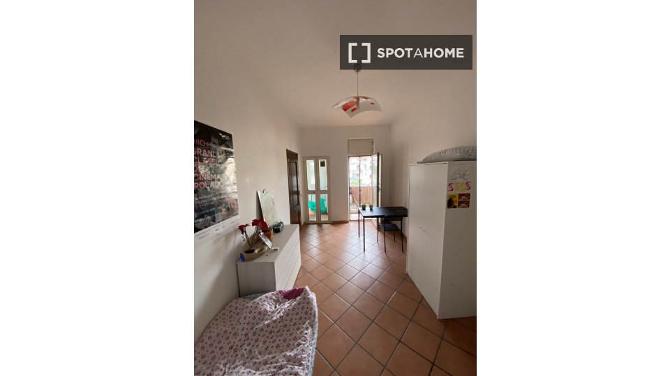 appartamento in affitto a Napoli in zona Stella