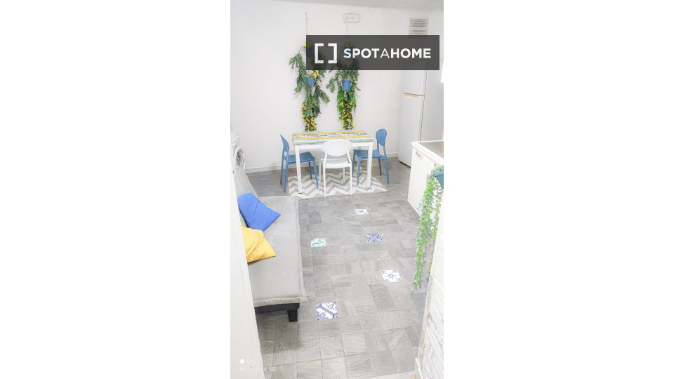 ufficio in affitto a Napoli in zona Pendino / San Giuseppe