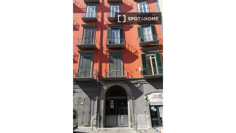 ufficio in affitto a Napoli in zona Avvocata