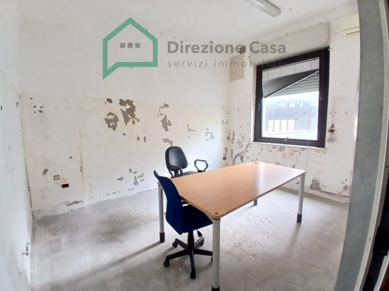 ufficio in affitto a Napoli in zona Capodichino