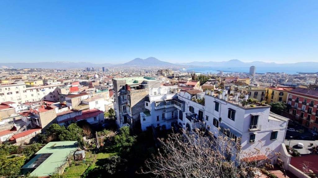 appartamento in affitto a Napoli in zona Avvocata