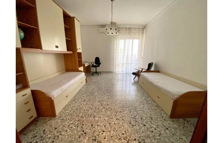 camera singola in affitto a Napoli in zona Fuorigrotta